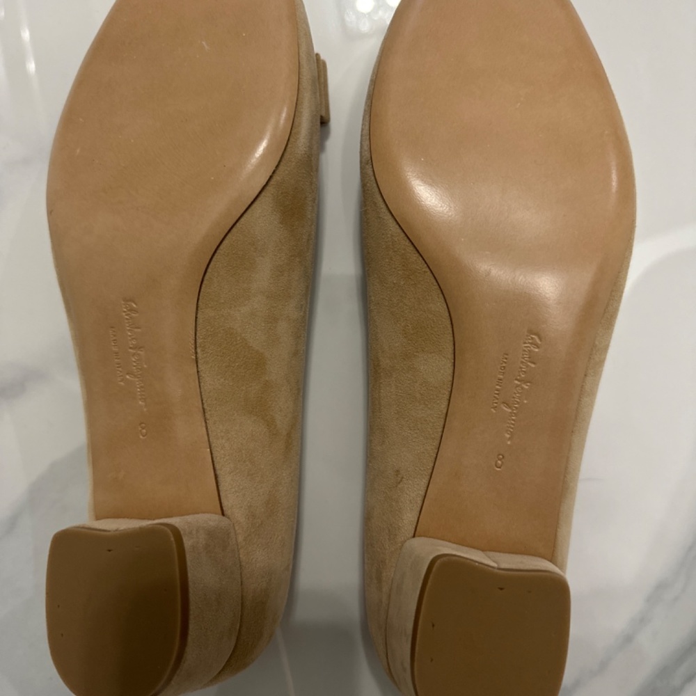 shoes - Picture 2 of 2